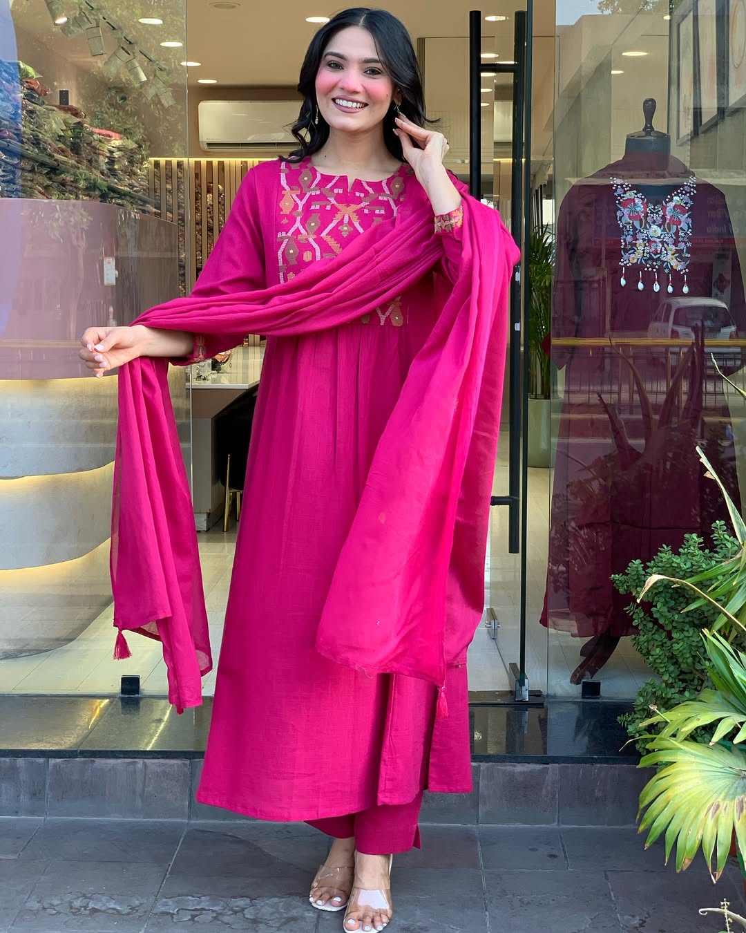 Women Embrodairy Chanderi  Stright Kurta Set With chinon duppata