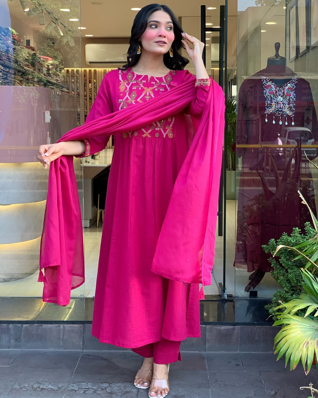 Women Embrodairy Chanderi  Stright Kurta Set With chinon duppata