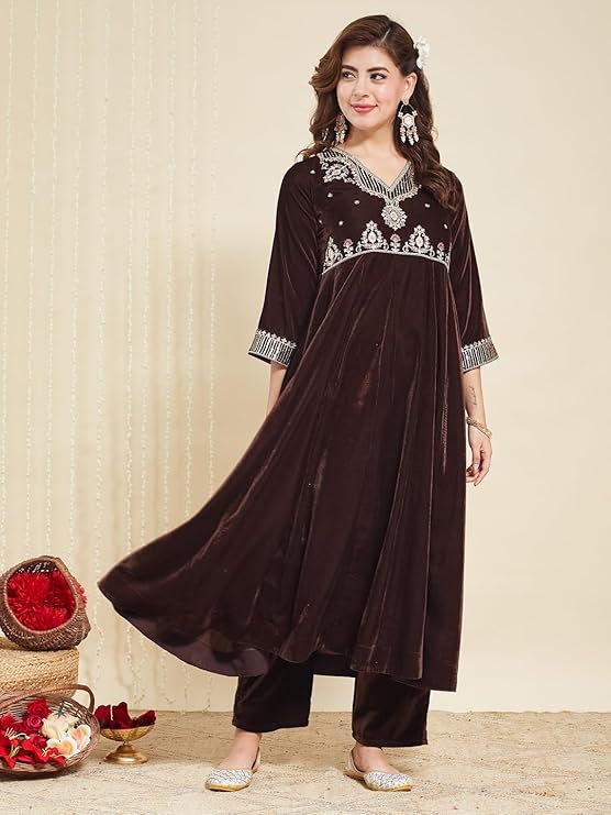 Women Embrodairy Velvet Anarkali Kurta Set With Orgenza duppata