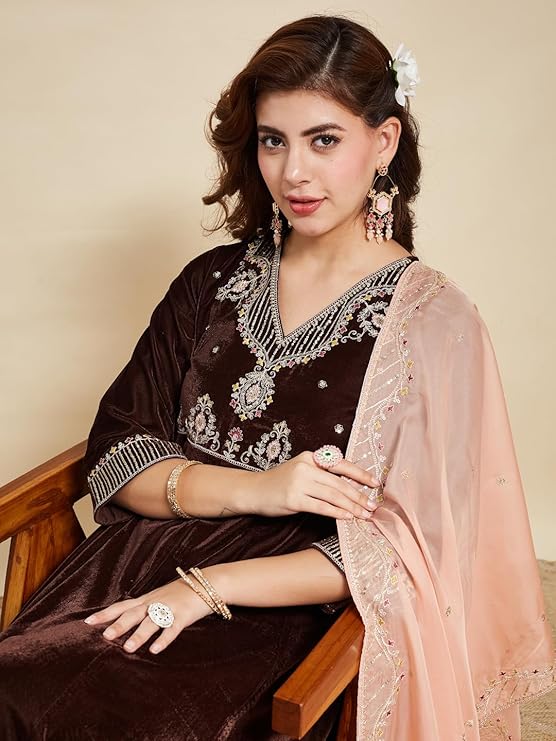 Women Embrodairy Velvet Anarkali Kurta Set With Orgenza duppata