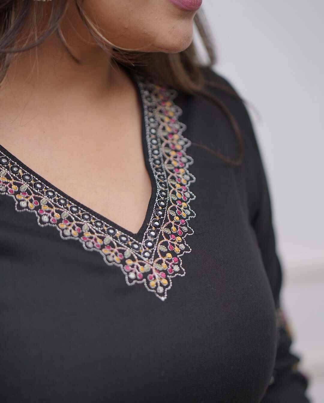 Women Embrodairy Stright Kurta Set With duppata