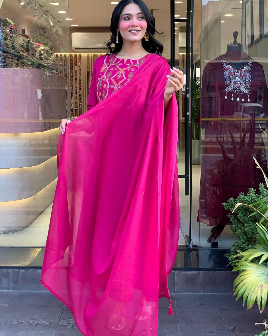 Women Embrodairy Chanderi  Stright Kurta Set With chinon duppata