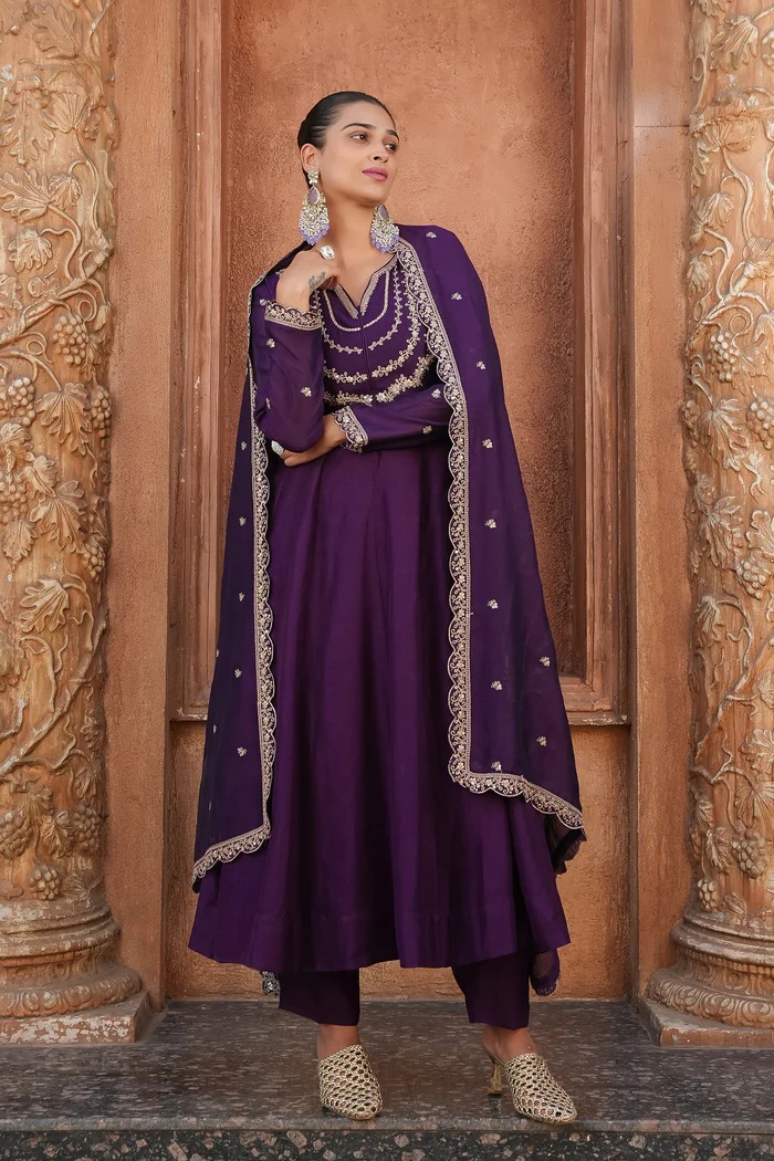 Women’s Embroidered Kurta Set and with Dupatta Set