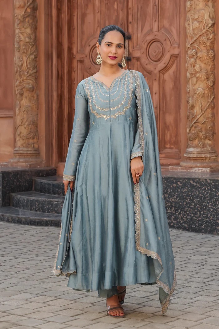 Women’s Embroidered Kurta Set and with Dupatta Set