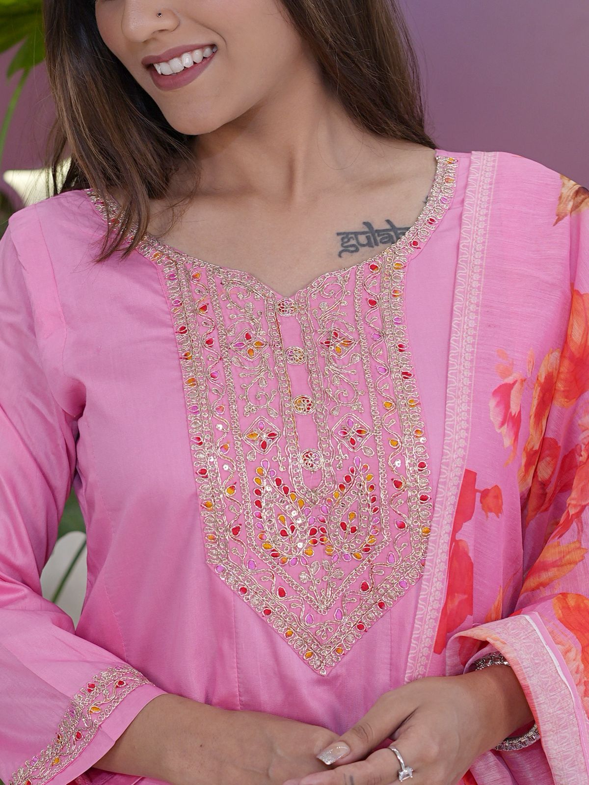 Embroidered Dupatta Set Tradition to your wardrobe (Copy)
