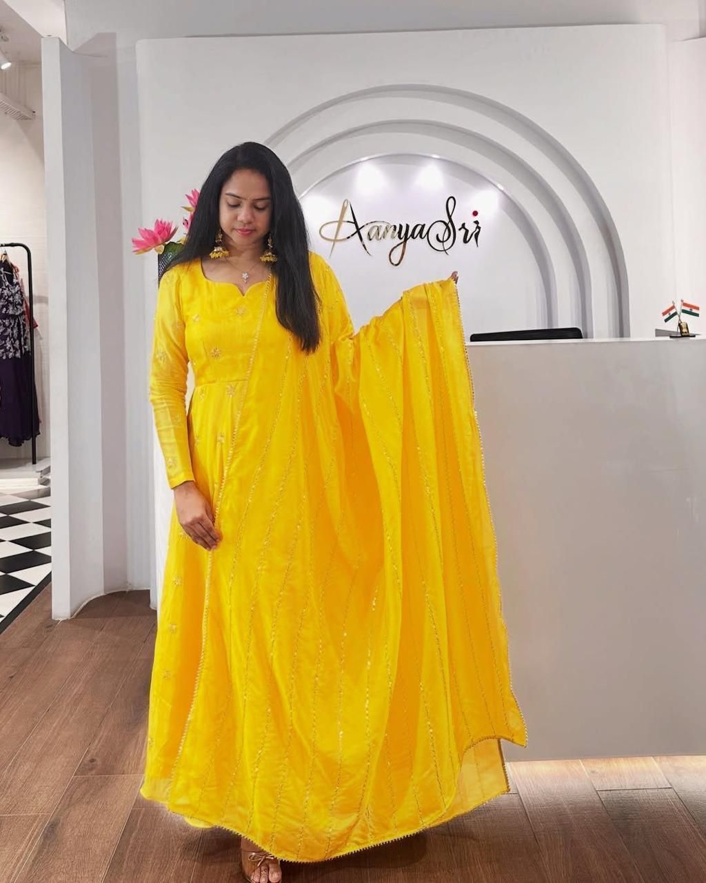 long Anarkali style kurti and amatching dupatta