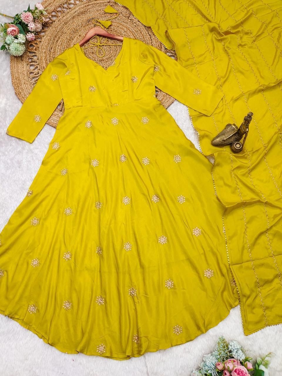 long Anarkali style kurti and amatching dupatta