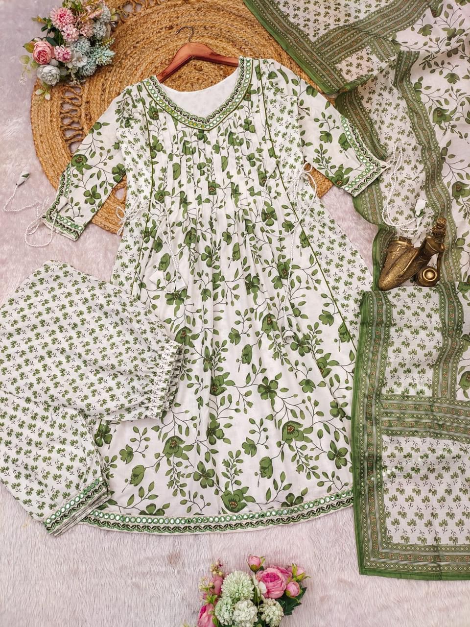 Beautiful and elegant Indian ethnic wear set