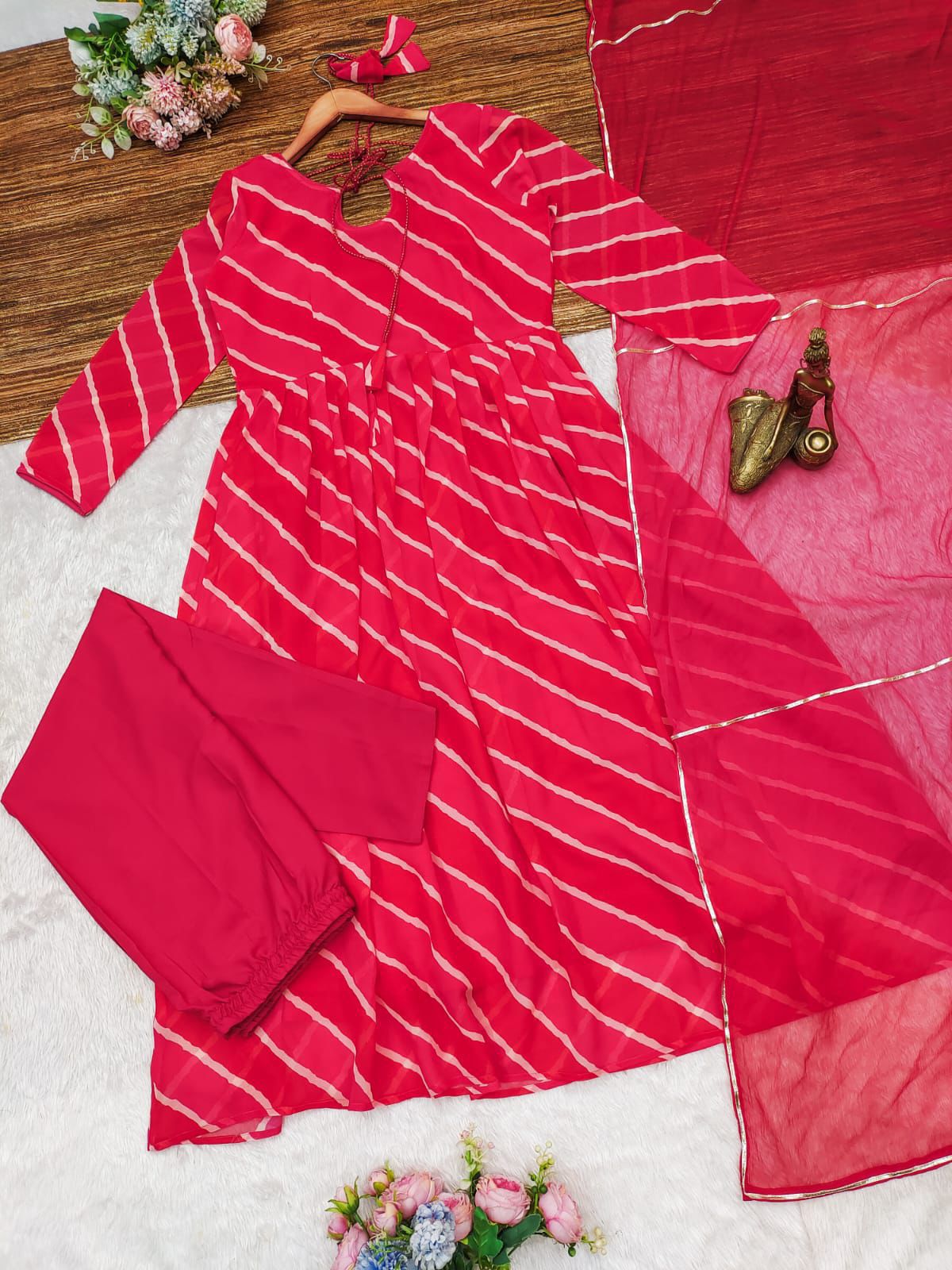 LEHERIYA GOWN WITH DUPATTA AND PENT