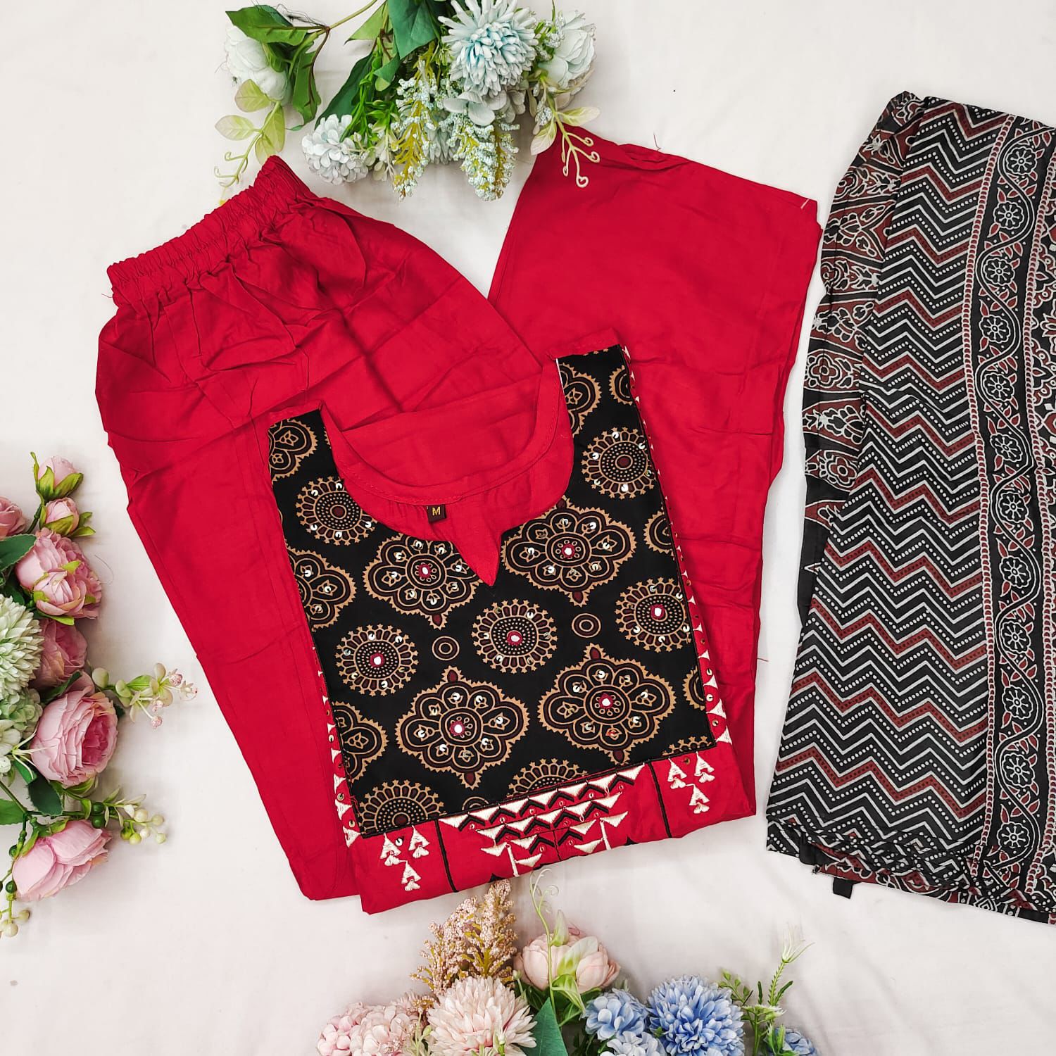 New arrival 3 pic suits